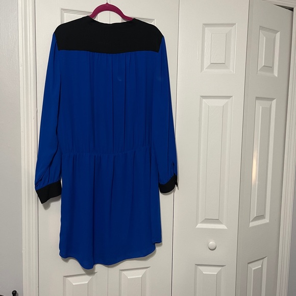 XL Never worn Vince Camuto dress. - Picture 2 of 4